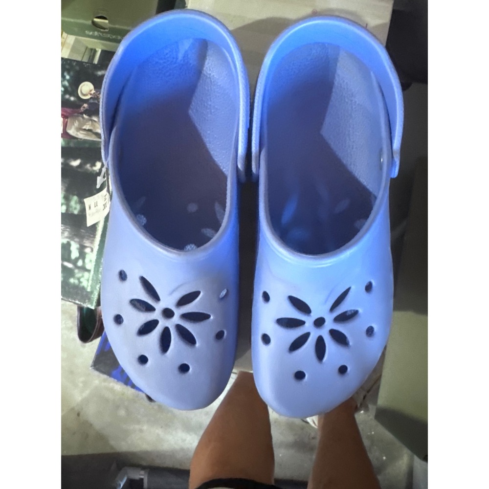 Anywear Women Clogs Size 11 M Periwinkle Blue Flower Vent Slip On Comfort Shoes